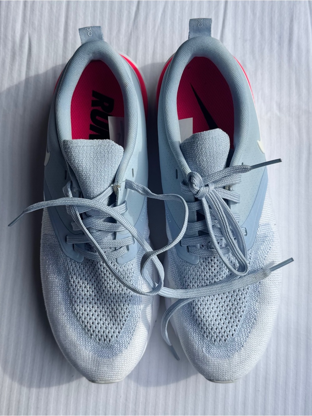 Nike Women’s Light Blue Athletic Sneakers with Pink Insole